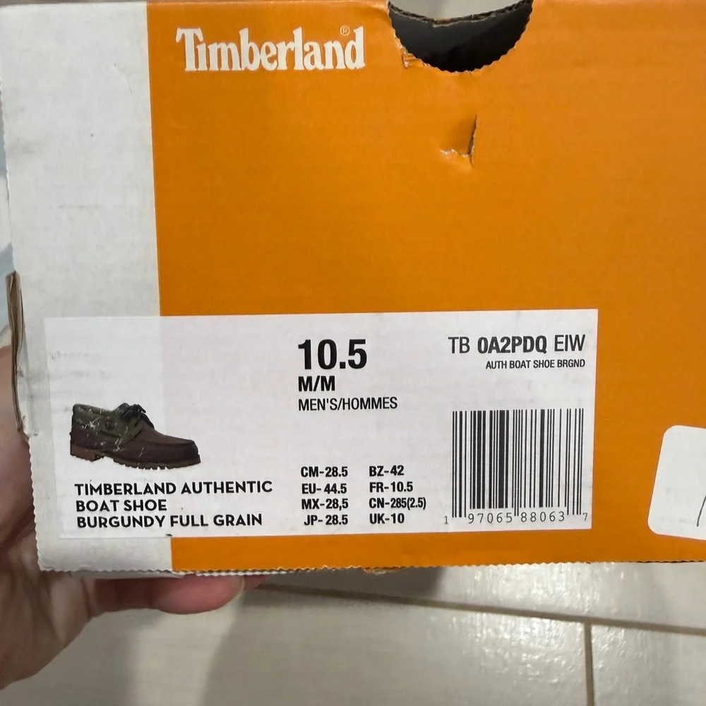 Mens Burgundy Boat Shoes - Picture 3 of 3